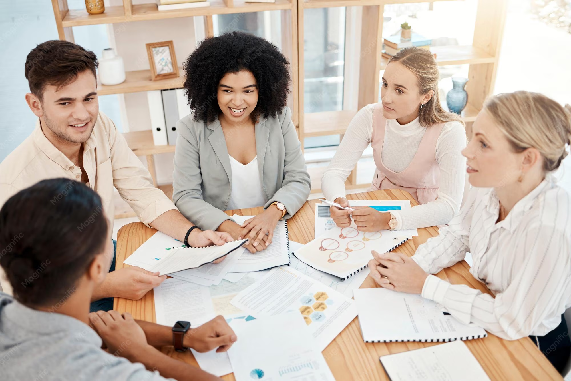 Cómo organizar tu equipo de ventas con herramientas digitales